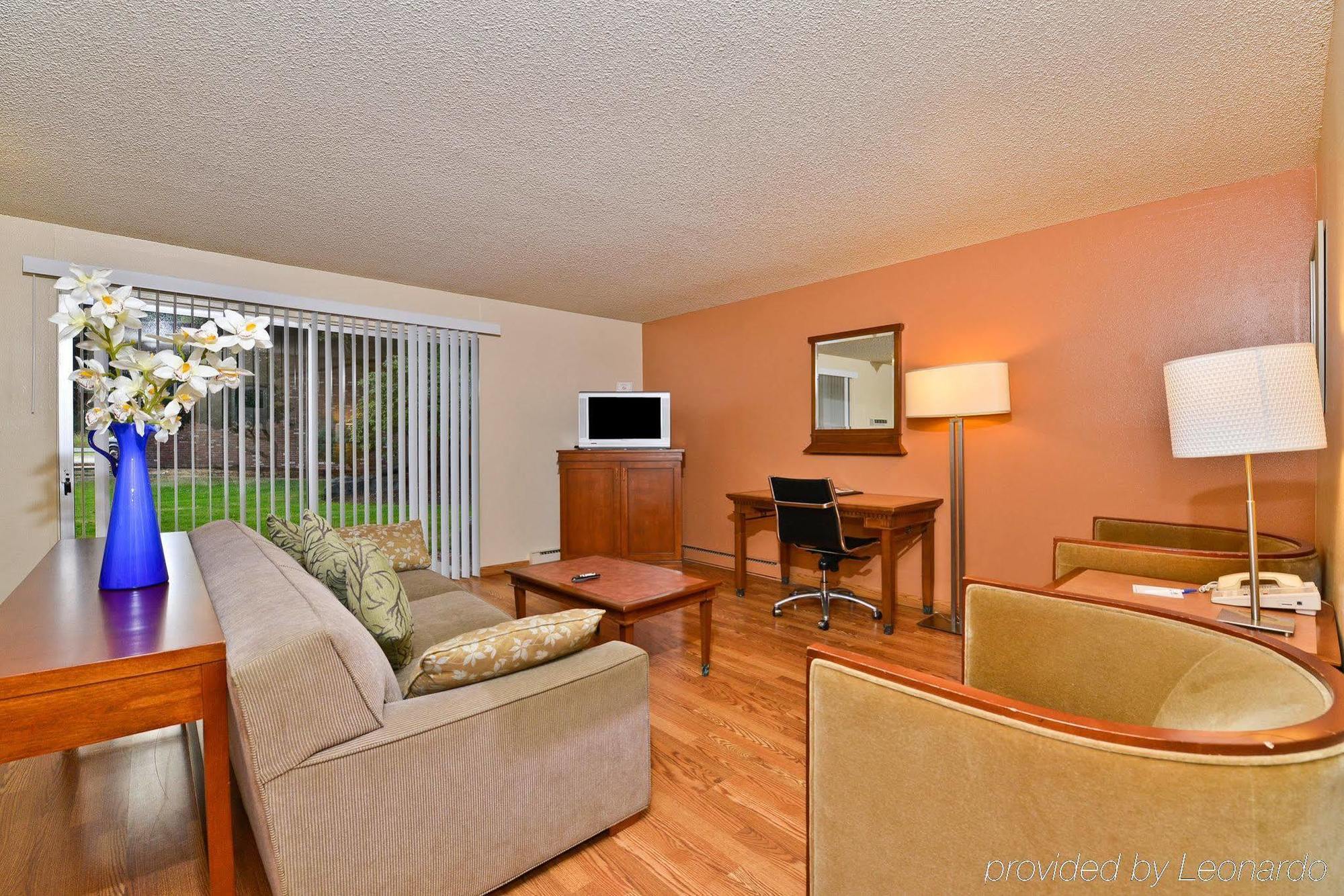 Sunrise Garden Suites Tukwila Room photo